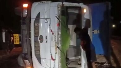 tragic road accident: तेज रफ्तार हाइवा ने बाइक सवारों को रौंदा, 2 युवकों की मौके पर मौत 7 tragic road accident: तेज रफ्तार हाइवा ने बाइक सवारों को रौंदा, 2 युवकों की मौके पर मौत