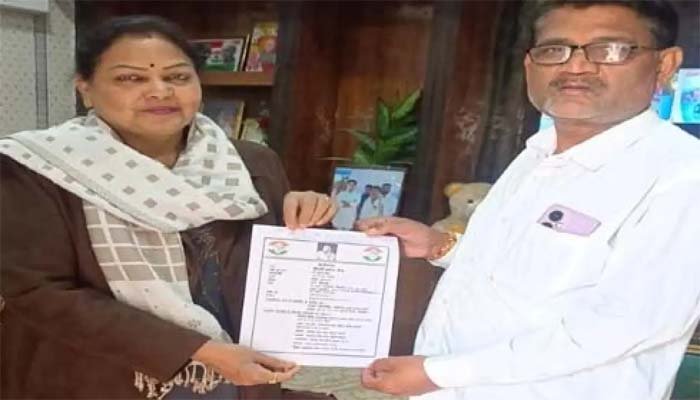 Revolt in Congress: कांग्रेस में बगावत, संयुक्त महामंत्री ने निर्दलीय भरा महापौर के लिए नामांकन, लगाए गंभीर आरोप