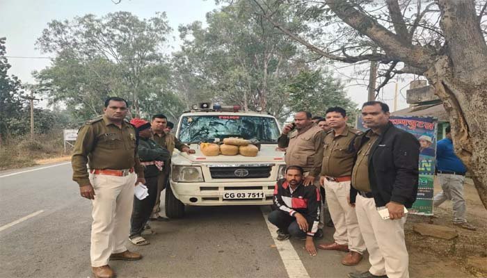 Ganja smuggler arrested: चेकिंग प्वाइंट देखकर लिया टर्न, पुलिस ने सवा 7 किलो गांजा के साथ 2 आरोपियों को किया गिरफ्तार