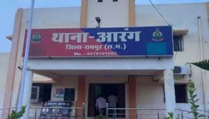 Liquor in Election: महिला प्रत्याशी का पति बांट रहा था शराब, ग्रामीणों ने पकड़कर किया पुलिस के हवाले