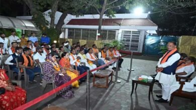 CM Sai's greetings: सीएम साय ने की 15 पार्षदों से मुलाकात, देर रात दी बधाई