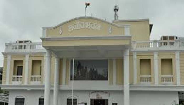 Congress action: कांग्रेस की बागियों पर कार्रवाई, 3 नेताओं को किया गया निष्कासित 1 NAGRI NIKAY: बागियों पर कांग्रेस सख्त, 24 नेताओं को दिखाया पार्टी से बाहर का रास्ता