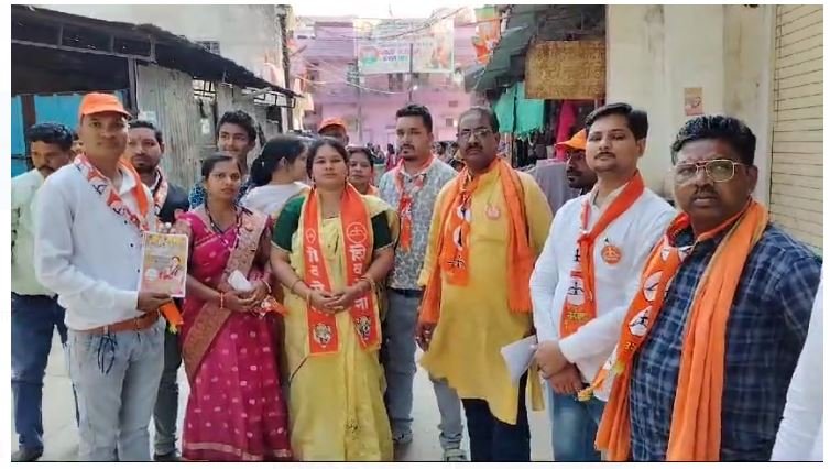 शिवसेना की महापौर प्रत्याशी रेवती यादव को मिल रहा भारी समर्थन