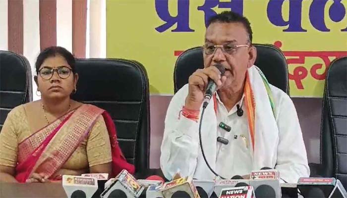 Revolt in Congress: कांग्रेस में हार के बाद बगावत शुरू, जिला अध्यक्ष ने दिया इस्तीफा, पार्टी पर आंतरिक षड्यंत्र और उपेक्षा का लगाया आरोप