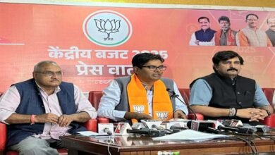 Reaction to the Budget: वित्त मंत्री ओपी चौधरी ने केंद्रीय बजट पर की चर्चा, कांग्रेस ने दिया जवाब, कहा- ओपी चौधरी मोदी की चाटुकारिता मे बजट की झूठी तारीफ कर रहे