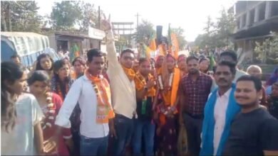 Gratitude Rally: नवनिर्वाचित पार्षद ने लोगों के बीच पहुचंकर लिया उनका आशीर्वाद