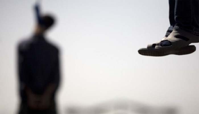 Suicide in school: युवक ने स्वामी आत्मानंद स्कूल परिसर में की आत्महत्या, पेड़ पर लटकी मिली लाश