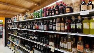 Theft in liquor store: शराब दुकान में चोरी, अंग्रेजी शराब और बियर सहित 1 लाख से ज्यादा की चोरी