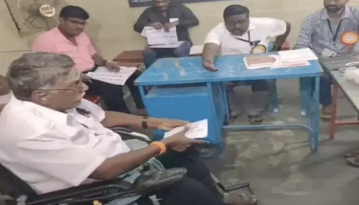 Tamil Nadu Bypolls: इरोड ईस्ट सीट पर सुबह 20 बजे तक 10.95% मतदान, भाजपा और AIADMK ने चुनाव नहीं लड़ा