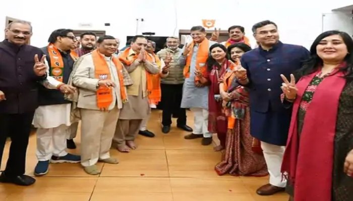 DELHI CM: दिल्ली में नए CM की शपथ 19-20 फरवरी को!