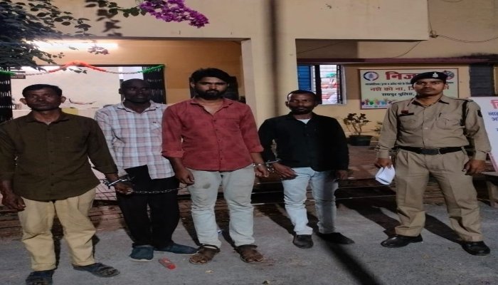 अंतरराज्जीय मवेशी तस्कर गिरफ्तार, 11 मवेशी जब्त