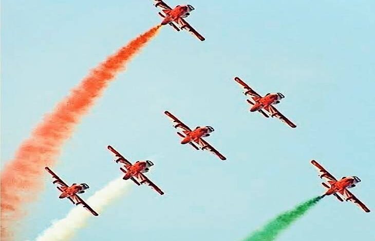 Airshow : वायु वीरों की गर्जना के साथ शुरू एशिया का सबसे बड़ा एयरोस्पेस शो