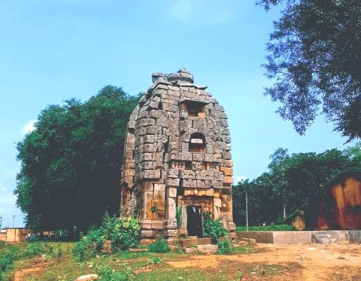 छत्तीसगढ़ का ऐतिहासिक धरोहर:रहस्यमयी घाघरा मंदिर 1 1741625304 d425726cdb9cf52d0581 1 2