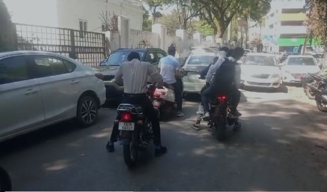 यातायात पुलिस