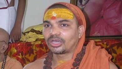 दिल्ली में शंकराचार्य स्वामी अविमुक्तेश्वरानंद सरस्वती को रोका गया, गौरक्षा पर भड़के 5 IMG 20250317 132055