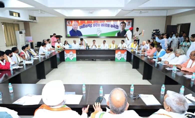 कांग्रेस चुनाव समिति की बैठक में भूपेश बघेल और धनेन्द्र साहू के बीच तीखी बहस, सचिन पायलट ने किया हस्तक्षेप 1 IMG 20250320 123518
