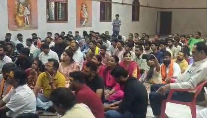 रायपुर:हिंदू नववर्ष पर निकलेगी भव्य शोभायात्रा, तैयारियों को मिला अंतिम रूप 1 befunky 2025 2 6 10 6 24