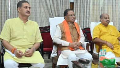 CM साय ने जनप्रतिनिधियों और अधिकारियों के साथ सुनी ‘मन की बात’