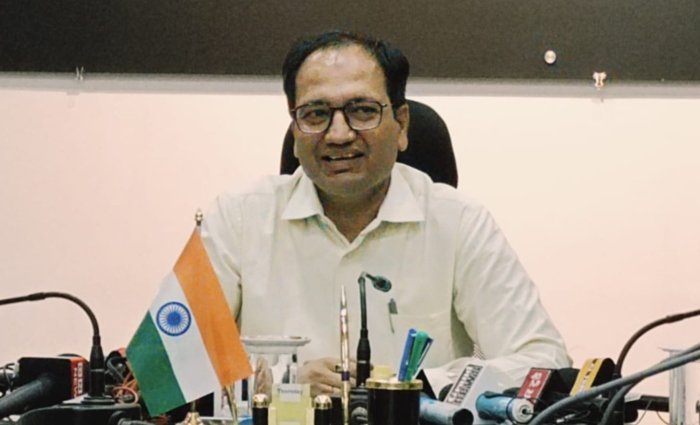 नए कलेक्टर ने की प्रेसमीट, समस्याओं के समाधान का किया वादा