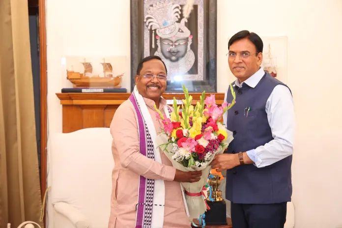 छत्तीसगढ़ के युवा खिलाड़ियों के लिए बड़ी खुशखबरी, बलरामपुर में बनेगा नया स्पोर्ट्स इंफ्रास्ट्रक्चर 1 IMG 20250422 WA0169 scaled 1