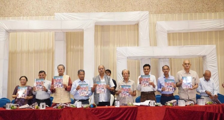 छत्तीसगढ़ के प्राचीन किलों पर लिखे गए शोधग्रंथ का हुआ विमोचन, सांसद बृजमोहन अग्रवाल ने की सराहना 1 IMG 20250421 121137
