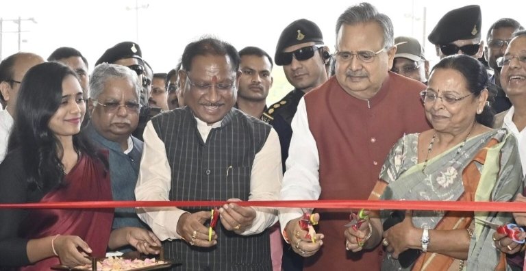 मुख्यमंत्री श्री विष्णु देव साय ने किया जोरा मॉल का भव्य शुभारंभ 1 IMG 20250425 141738