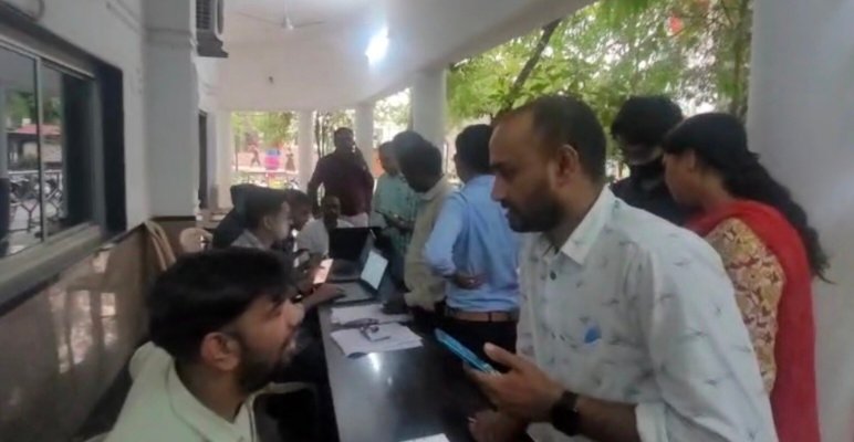 बिलासपुर में शुरू हुआ हाई सिक्योरिटी नंबर प्लेट लगाने का काम, पहले VIP को फायदा 1 IMG 20250430 123725