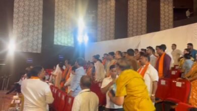 निगम में प्रस्ताव को लेकर बवाल, कांग्रेस ने लगाया आरोप तो, बीजेपी ने लगाए कांग्रेस राष्ट्र विरोधी के नारे