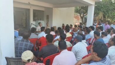 सक्ती:मालवाहक वाहन चालकों की बैठक: सवारी ढोने पर रोक, सख्त कार्रवाई की चेतावनी 4 WhatsApp Image 2025 04 14 at 11.27.49 AM
