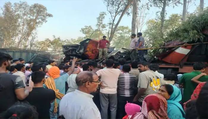 दो मालगाड़ियां टकराईं, 2 लोको पायलट की मौत 1 malgad