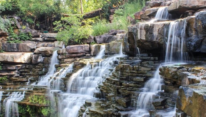 परिवार के साथ घुमने का प्लान बना रहे हैं, रायपुर के पास जरुर जाएं ये जगहें 1 paryatan