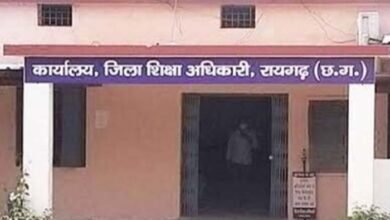 Bribe taker arrested: ACB का DEO दफ्तर में छापा, 10 हजार रिश्वत लेते बाबू गिरफ्तार 1 ACB KA CHHAPA