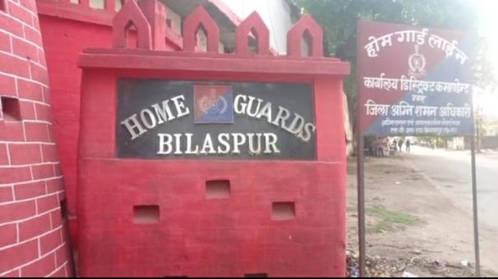 Recruitment Process: सिविल डिफेंस वालंटियर के लिए शुरू हुआ नामांकन, आपदा और युद्धकाल में सेवा देने वाले स्वयंसेवकों की भर्ती प्रक्रिया जारी 1 सिविल डिफेंस वालंटियर के लिए शुरू हुआ नामांकन, आपदा और युद्धकाल में सेवा देने वाले स्वयंसेवकों की भर्ती प्रक्रिया जारी