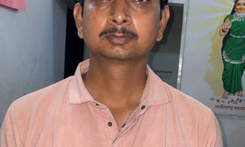चिटफंड कंपनी का फरार डायरेक्टर गिरफ्तार, सांई प्रसाद प्राइवेट लिमिटेड का करता था संचालन