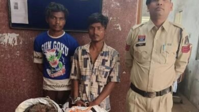 निर्माणधीन मकान में चोरी करने वाले 2 आरोपी गिरफ्तार, डेढ़ लाख के सामान बरामद