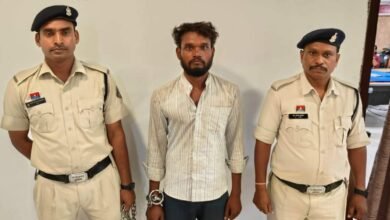 ड्राइवर ने आपने ही मालिक के दुकान से की लाखों की चोरी, पुलिस ने किया गिरफ्तार