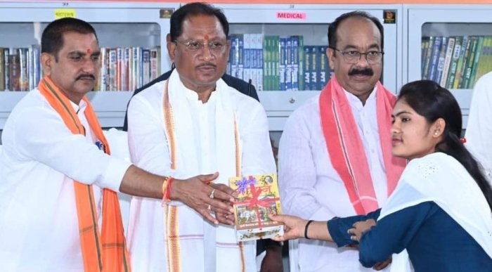 CM साय ने मुंगेली जिला ग्रंथालय में किया अतिरिक्त कक्ष का लोकार्पण