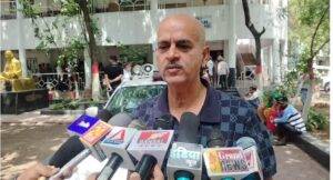 डॉ. प्रमोद तिवारी 