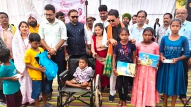 महासमुंद: समाधान शिविर में 8 दिव्यांग बच्चों को बांटे गए सहायक उपकरण 5 IMG 20250521 154410