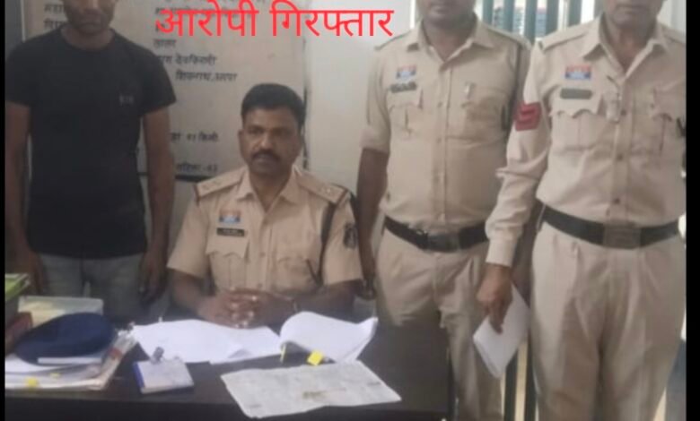 बिल्हा: पत्नी पर हमला करने वाला पति गिरफ्तार, खेत में छिपा मिला आरोपी 1 IMG 20250528 113336