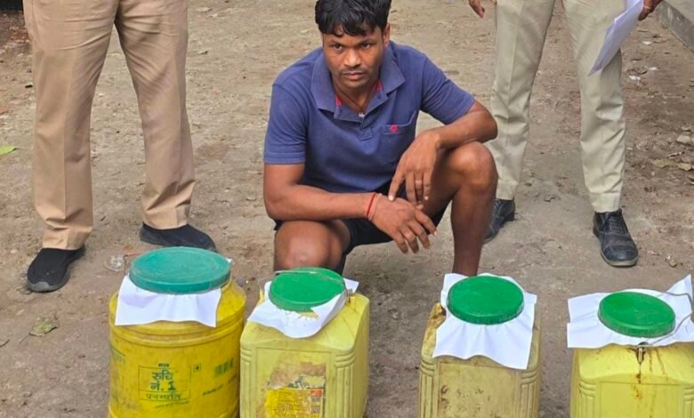 बिलासपुर में आबकारी विभाग की कार्रवाई, अवैध शराब के साथ दो गिरफ्तार 1 IMG 20250530 105224