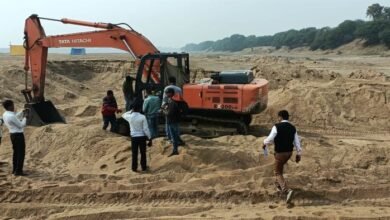 अवैध रेत उत्खनन का मामला : 11 गांवों के सरपंच और पंचों को नोटिस