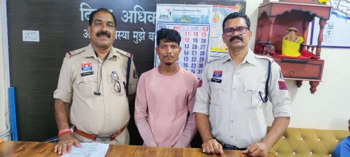 पुलिस ने लापता हुई 2 नाबालिग बालिकाओं को किया बरामद, बहला-फुसलाकर भगा ले जाने वाले 2 आरोपी गिरफ्तार