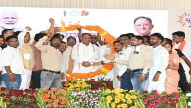 CM साय ने स्वास्थ्य केंद्र और पुलिस चौकी समेत कई विकास कार्यों की दी सौगात, हितग्राहियों को सौंपी PM आवास की चाबी
