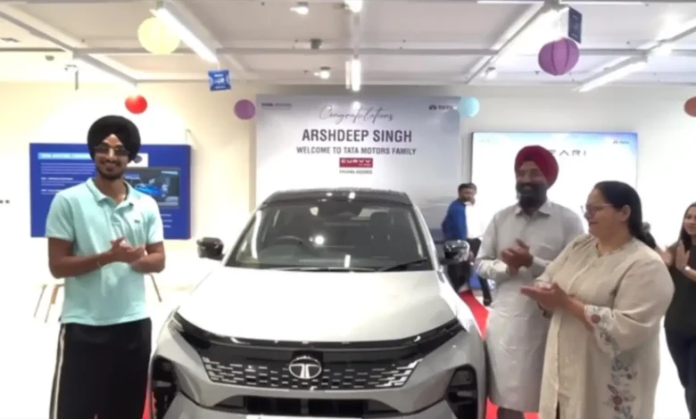 IPL star gifted Tata Curvv SUV to his mother
