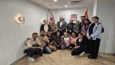 मूकबधिर युवक