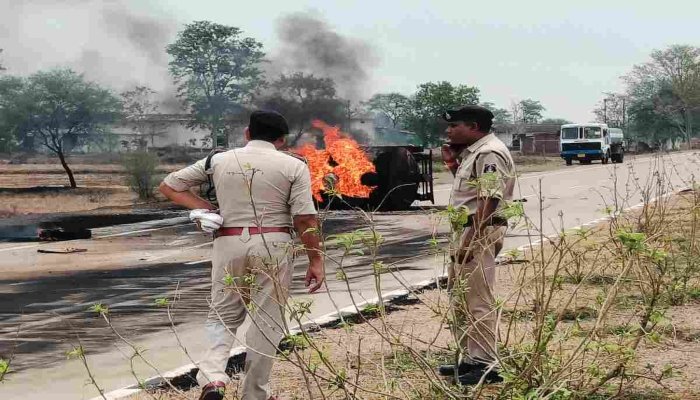 डीजल टैंकर पलटा