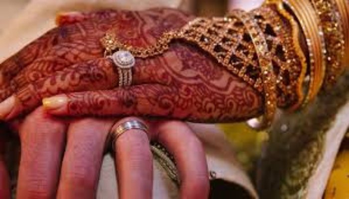 मामी ने 16 साल के भांजे को अपना पति बताया, मेरठ में हुआ विवाद 1 image 78 1