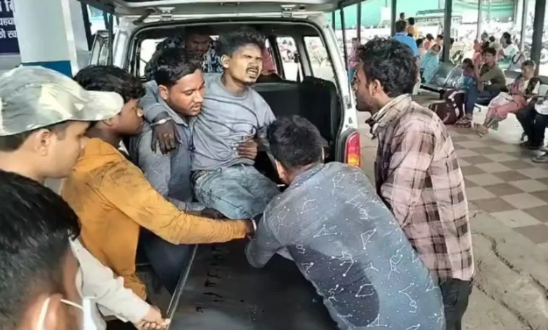 वासुदेव प्लांट में बड़ा हादसा,गर्म डस्ट में गिरे दो मजदूर, हालत नाजुक 1 वासुदेव प्लांट में बड़ा हादसा,गर्म डस्ट में गिरे दो मजदूर हालत नाजुक