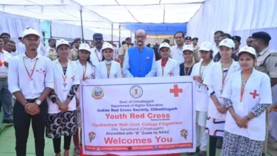 राज्यपाल रमेन डेका ने मड़वाडीह गांव को लिया गोद, गांव के विकास का दिया आश्वासन 9 4649308 untitled 44 copy